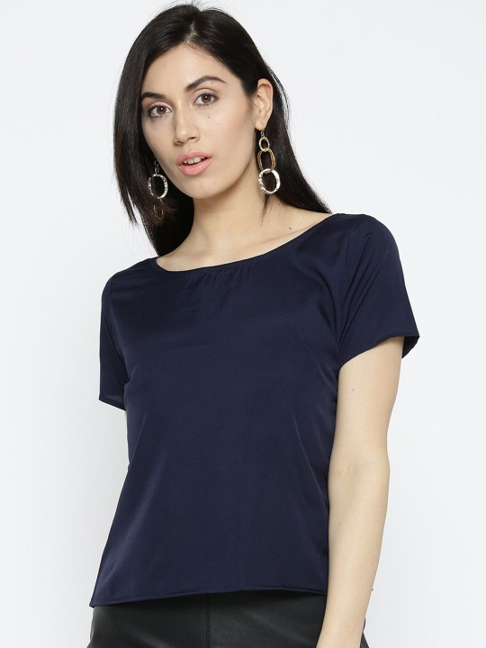 Women Solid Boat Neck Top